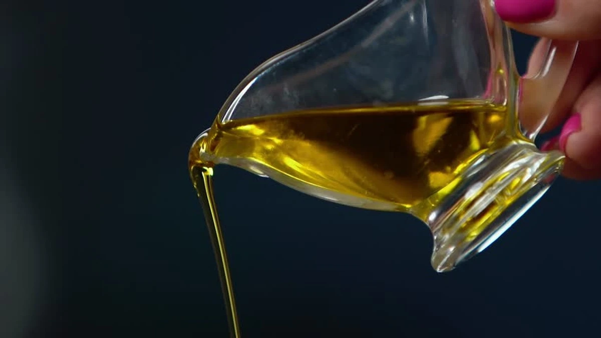 Waarom een lepel olijfolie per dag uw bloedvaten schoonhoudt (mits u deze fout vermijdt) - image 1