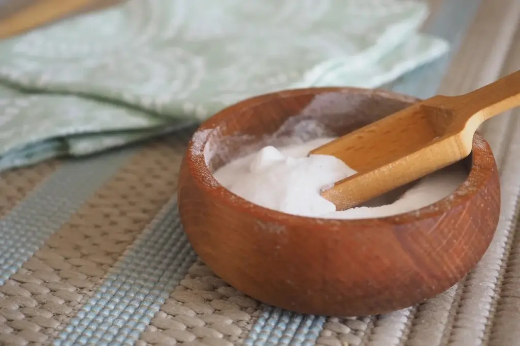 Waarom ervaren koks altijd een schepje zuiveringszout door het gehakt mengen