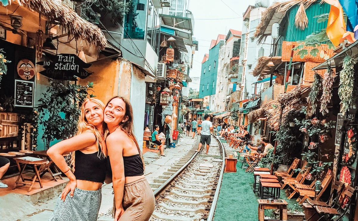 Waarom solo-reizigers in 2026 massaal voor deze verrassende bestemming kiezen - image 1