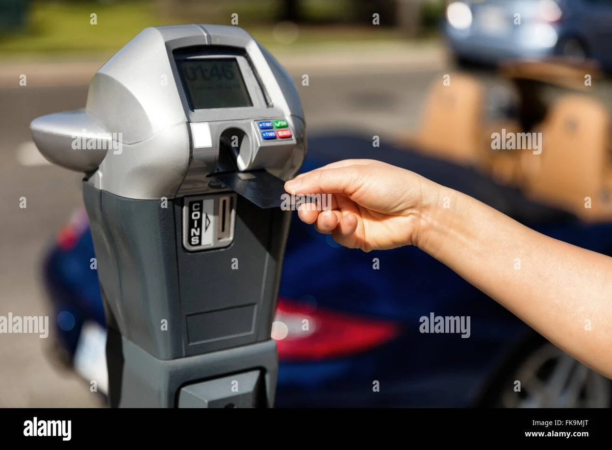 Waarom veel automobilisten onbewust op de groene knop van de parkeermeter drukken - image 1